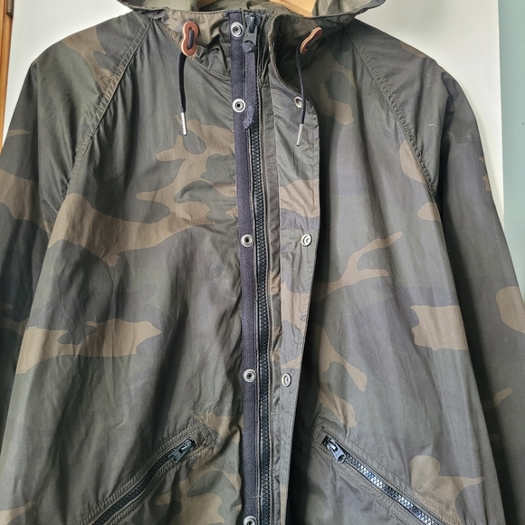 Abercrombie & Fitch Green Camo Hooded Jacket Lightweight Water Resistant Large - Picture 5 of 16